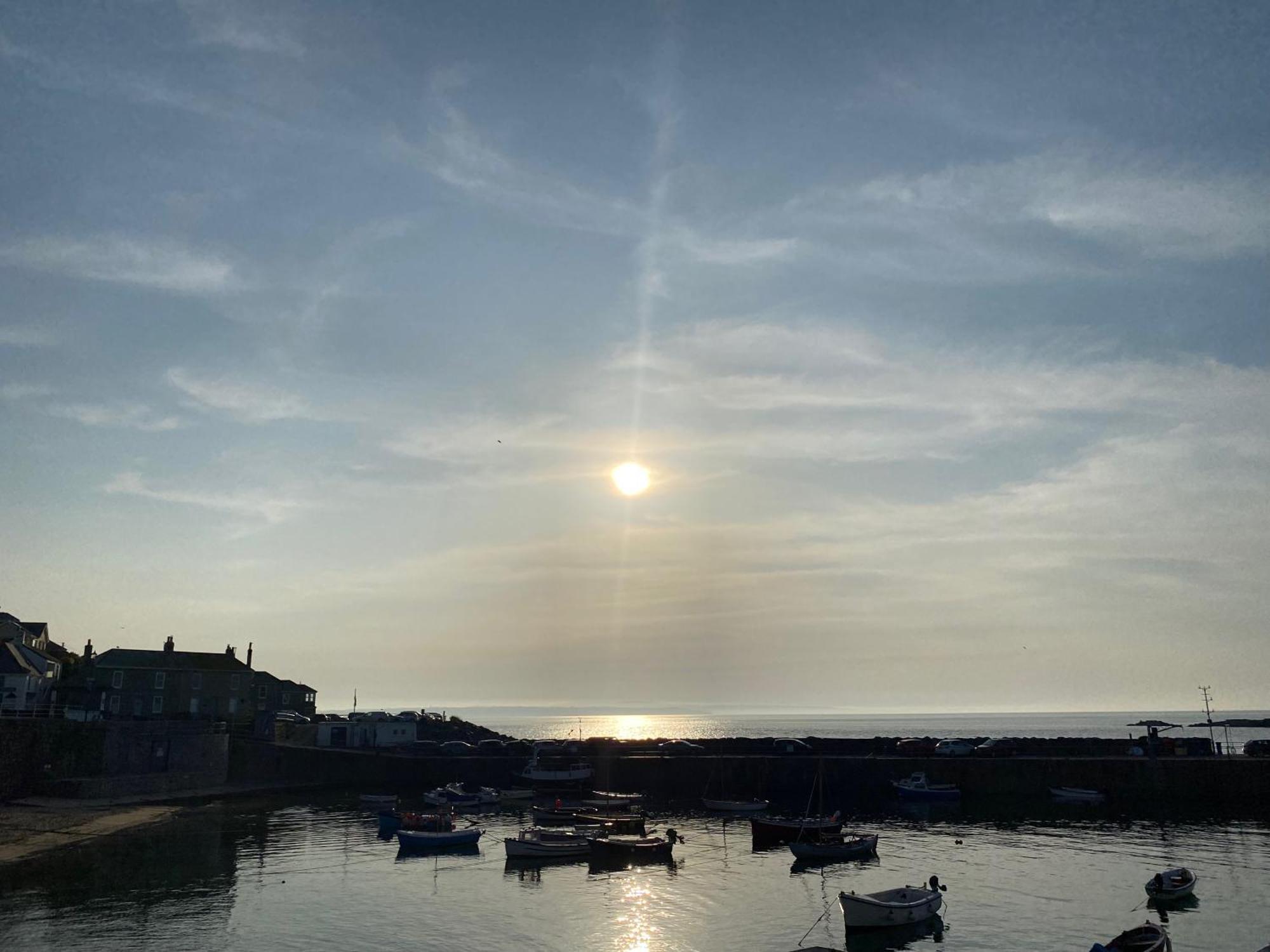 The Old Gallery - Charming Coastal Escape For Two マウスホール エクステリア 写真
