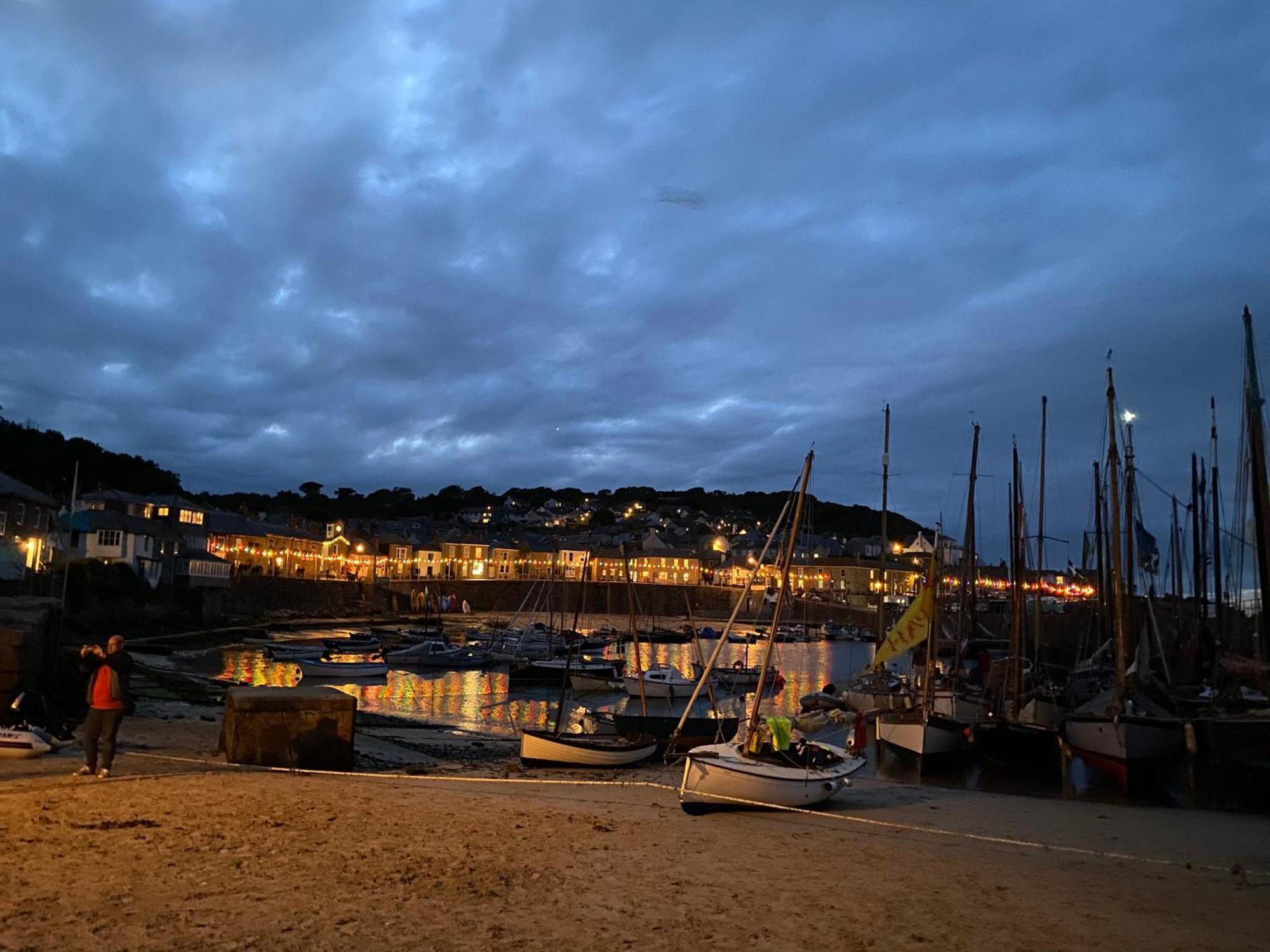 The Old Gallery - Charming Coastal Escape For Two マウスホール エクステリア 写真
